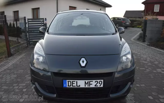 RENAULT Scenic 1.6 16V 110 TomTom Edition