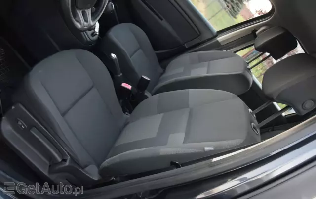 RENAULT Scenic 1.6 16V 110 TomTom Edition