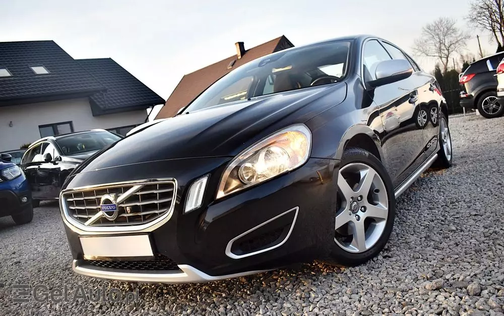 VOLVO S60 D3 Summum
