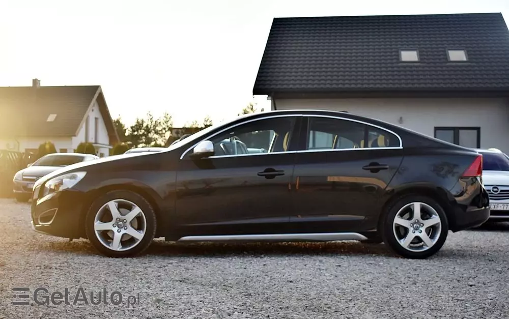 VOLVO S60 D3 Summum