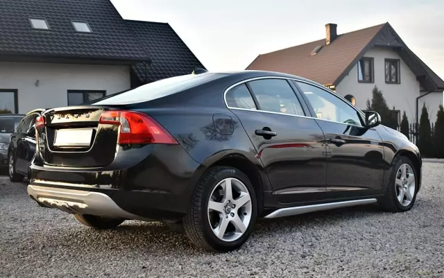 VOLVO S60 D3 Summum