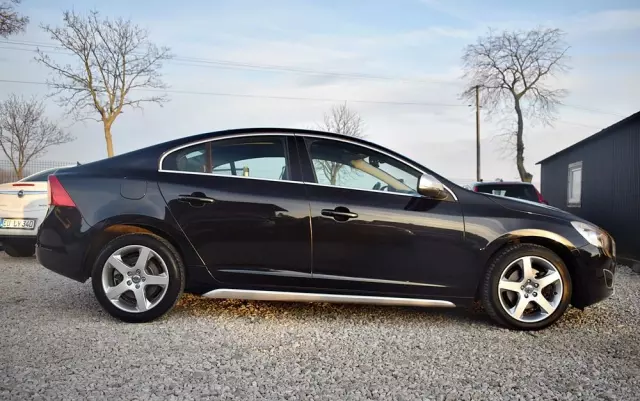 VOLVO S60 D3 Summum