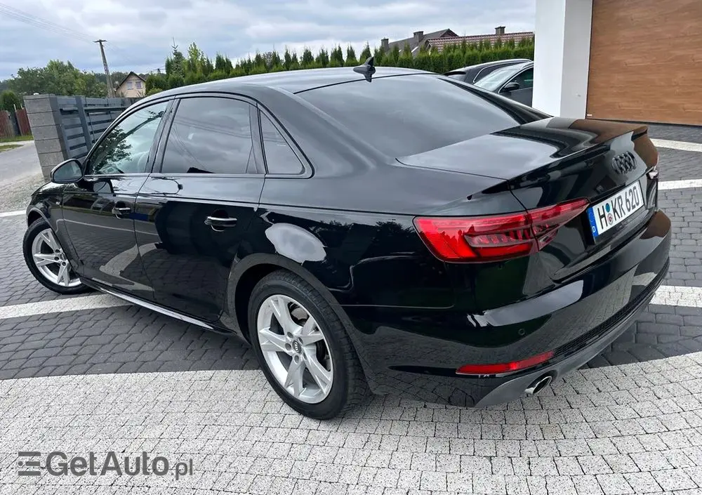 AUDI A4 Limousine 