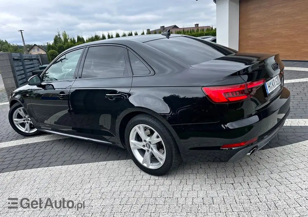 AUDI A4 Limousine 