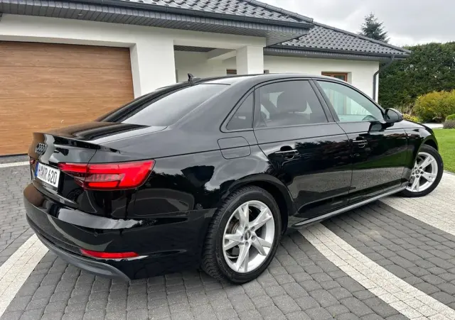 AUDI A4 Limousine 