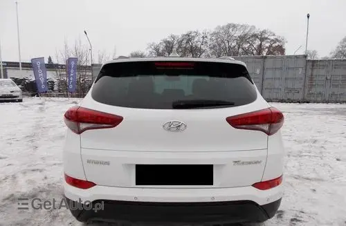 HYUNDAI Tucson 