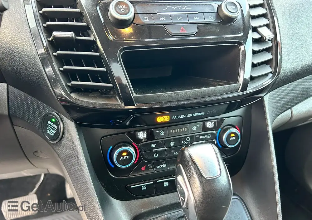 FORD Tourneo Connect Gr 1.5 EcoBlue Titanium PowerShift