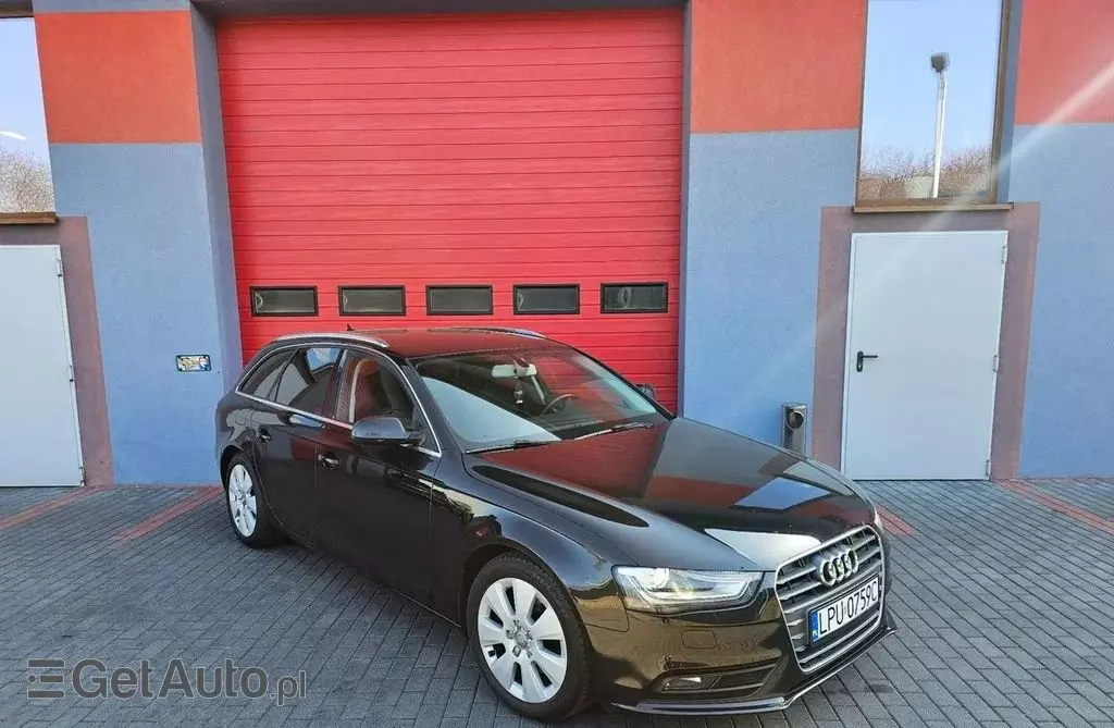 AUDI A4 