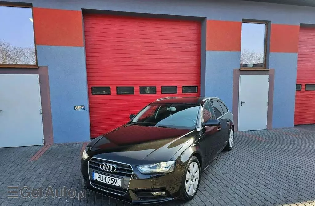 AUDI A4 