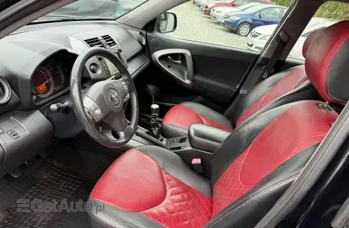 TOYOTA Rav 4 