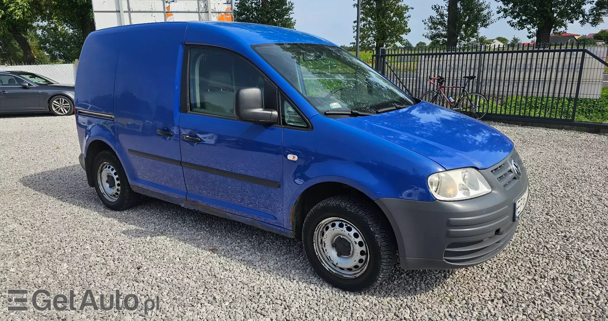 VOLKSWAGEN Caddy 