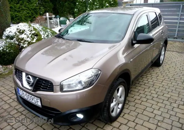 NISSAN Qashqai+2 2.0 Tekna Premium