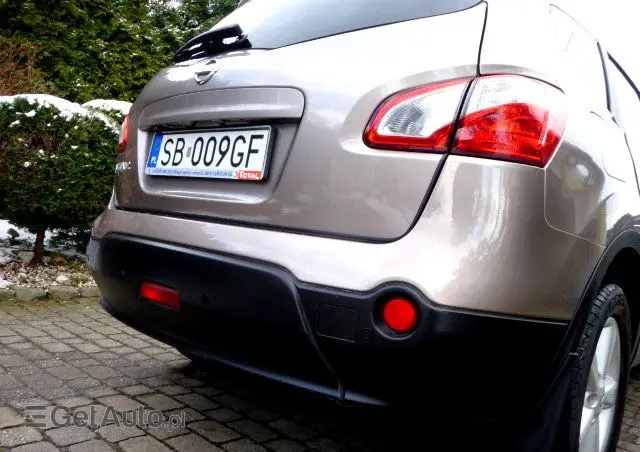 NISSAN Qashqai+2 2.0 Tekna Premium