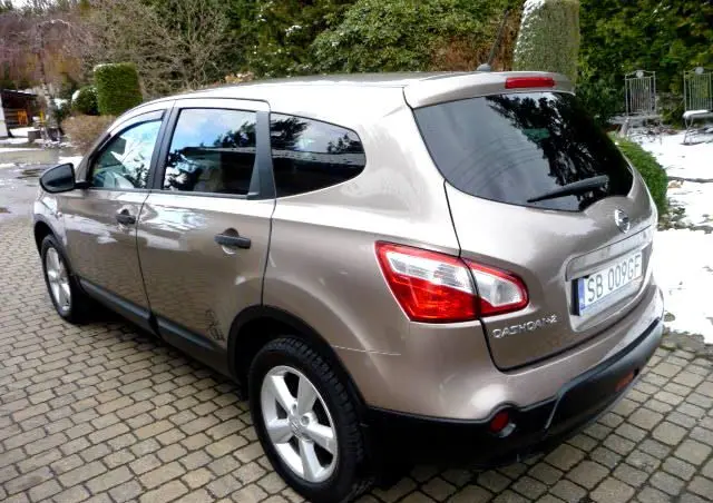 NISSAN Qashqai+2 2.0 Tekna Premium