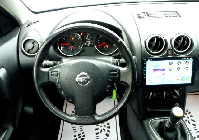 NISSAN Qashqai+2 2.0 Tekna Premium