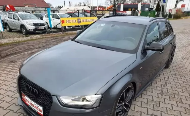 AUDI A4 