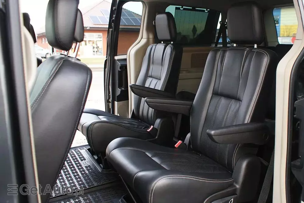 LANCIA Voyager 2.8CRD Gold