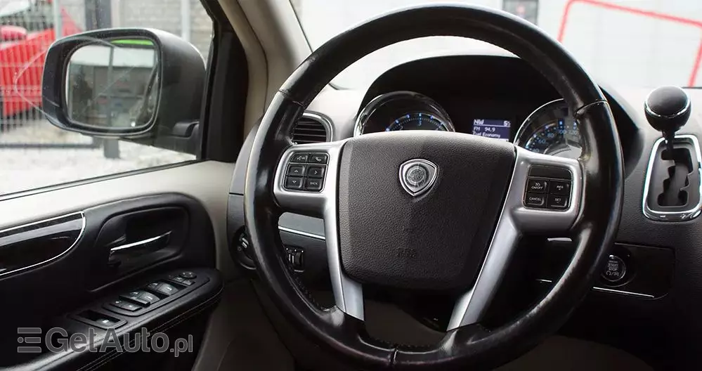 LANCIA Voyager 2.8CRD Gold