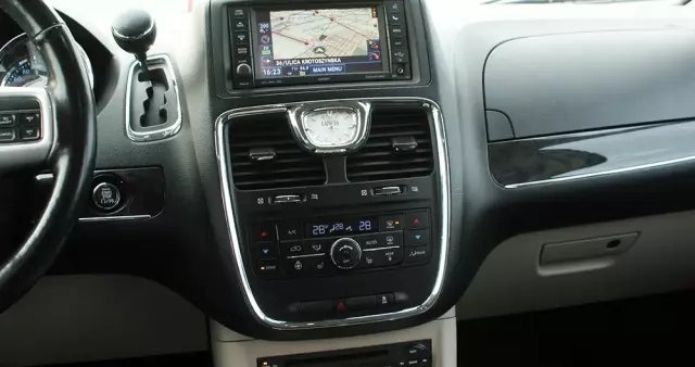 LANCIA Voyager 2.8CRD Gold