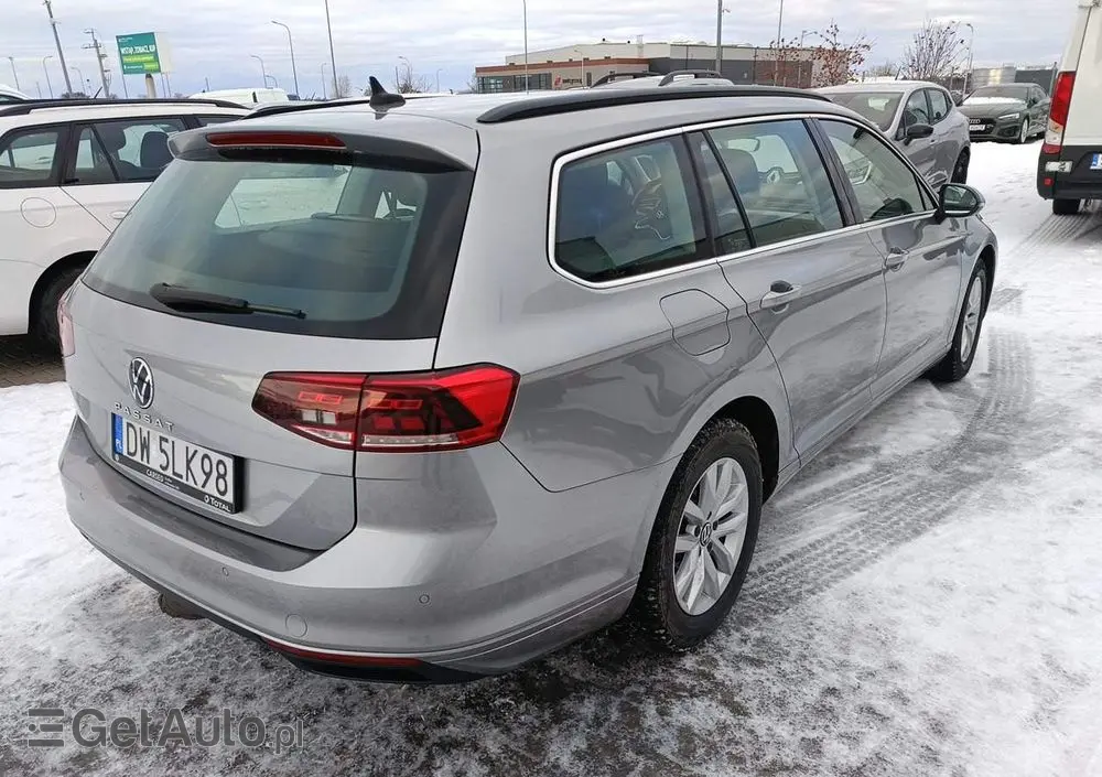 VOLKSWAGEN Passat 1.5 TSI EVO Business