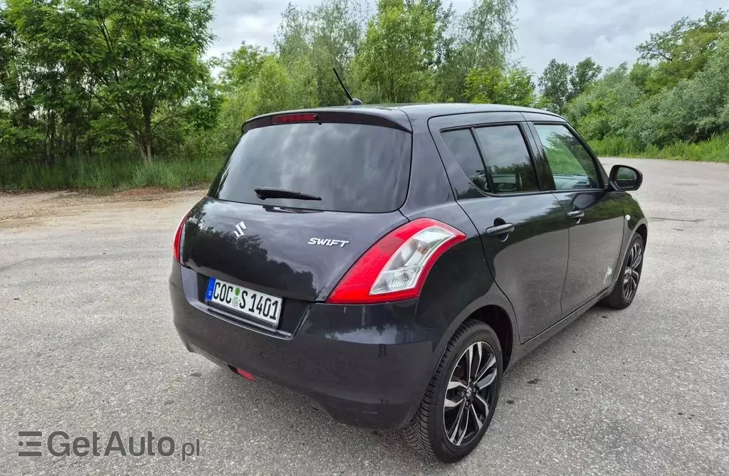 SUZUKI Swift 