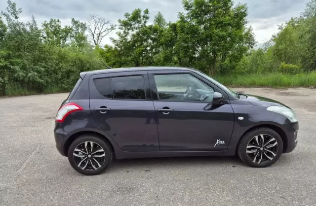 SUZUKI Swift 