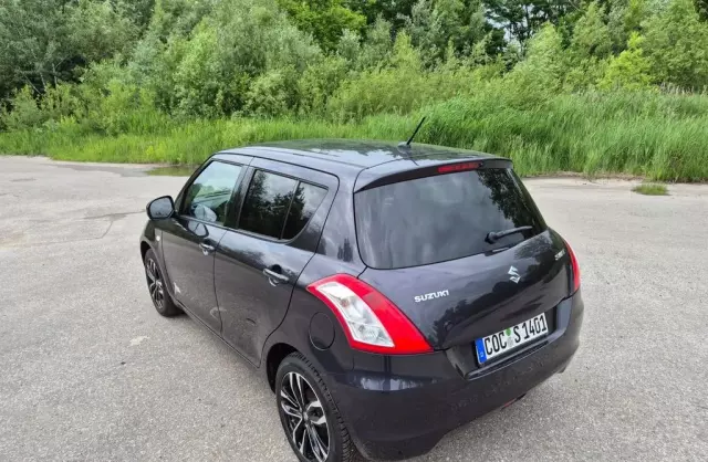 SUZUKI Swift 