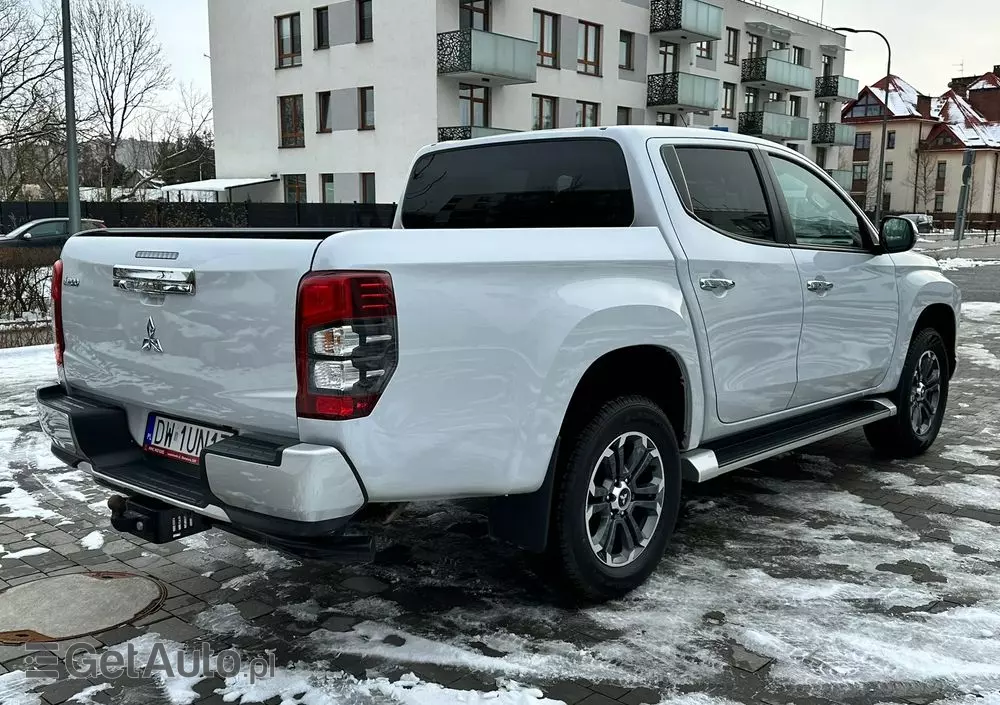 MITSUBISHI L200 2.2 d DC Instyle Plus