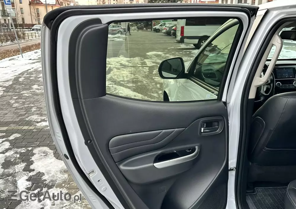 MITSUBISHI L200 2.2 d DC Instyle Plus