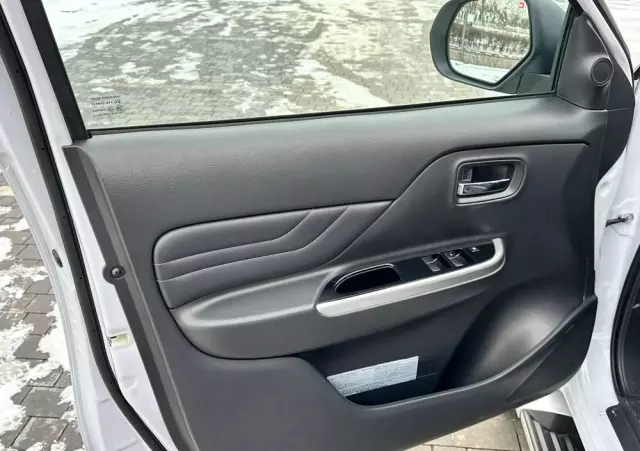 MITSUBISHI L200 2.2 d DC Instyle Plus