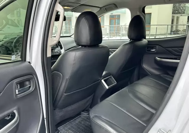 MITSUBISHI L200 2.2 d DC Instyle Plus