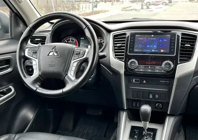 MITSUBISHI L200 2.2 d DC Instyle Plus