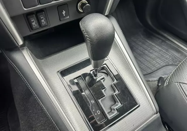 MITSUBISHI L200 2.2 d DC Instyle Plus