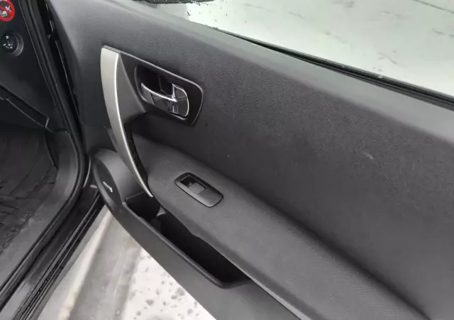 NISSAN Qashqai 2.0 tekna