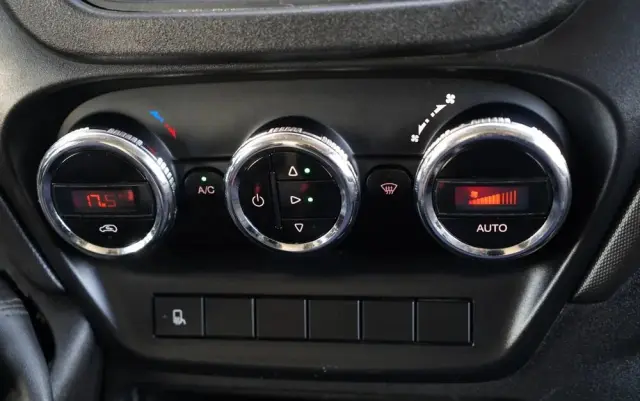 IVECO DAILY 35-140 /  BLASZAK / SPROWADZONY / 