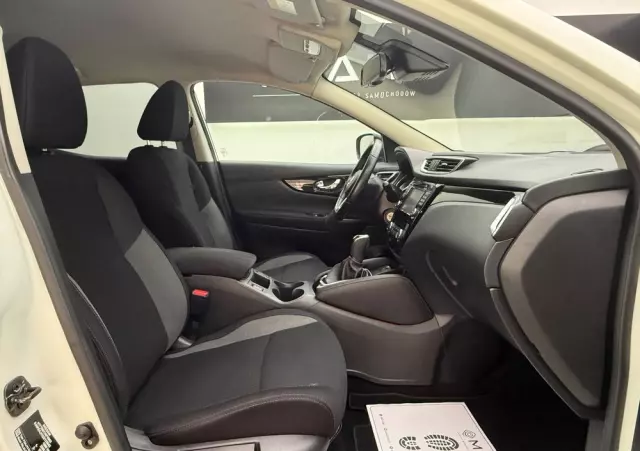 NISSAN Qashqai 1.2 DIG-T Acenta Xtronic EU6