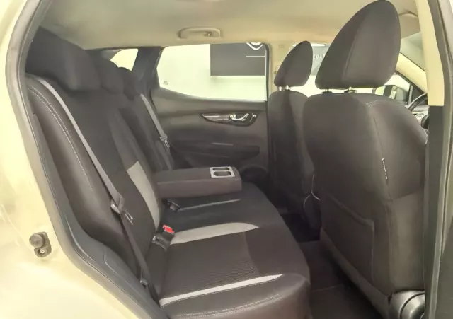 NISSAN Qashqai 1.2 DIG-T Acenta Xtronic EU6