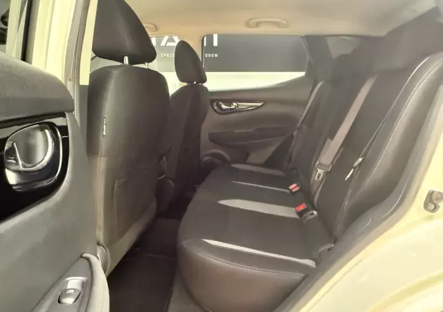 NISSAN Qashqai 1.2 DIG-T Acenta Xtronic EU6