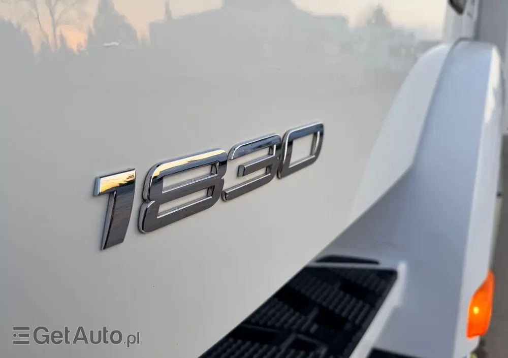 MERCEDES-BENZ ANTOS /1830/E 6/Chłodnia +Winda /18 Palet / Niski Przebieg122 Tys Km! 