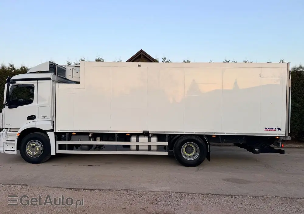 MERCEDES-BENZ ANTOS /1830/E 6/Chłodnia +Winda /18 Palet / Niski Przebieg122 Tys Km! 