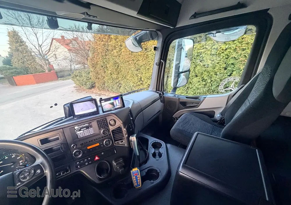 MERCEDES-BENZ ANTOS /1830/E 6/Chłodnia +Winda /18 Palet / Niski Przebieg122 Tys Km! 