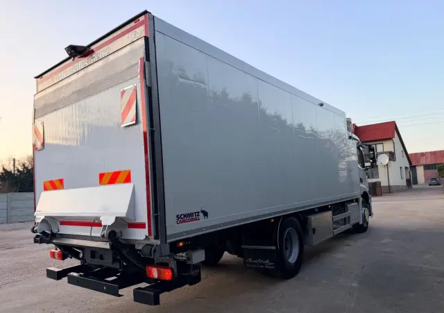 MERCEDES-BENZ ANTOS /1830/E 6/Chłodnia +Winda /18 Palet / Niski Przebieg122 Tys Km! 