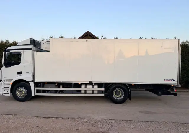 MERCEDES-BENZ ANTOS /1830/E 6/Chłodnia +Winda /18 Palet / Niski Przebieg122 Tys Km! 