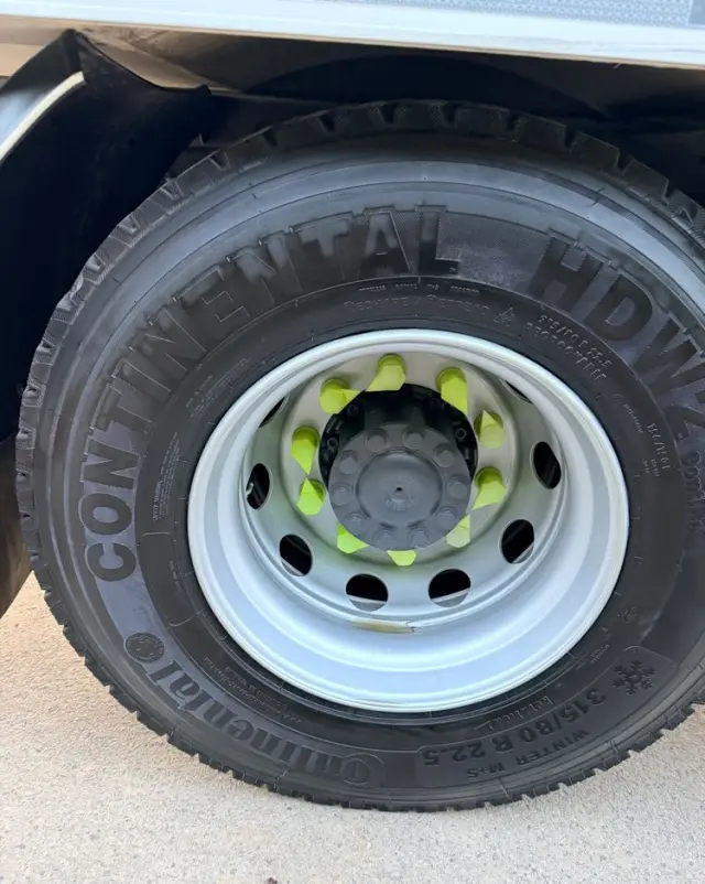 MERCEDES-BENZ ANTOS /1830/E 6/Chłodnia +Winda /18 Palet / Niski Przebieg122 Tys Km! 