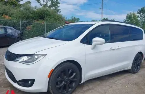CHRYSLER Pacifica 