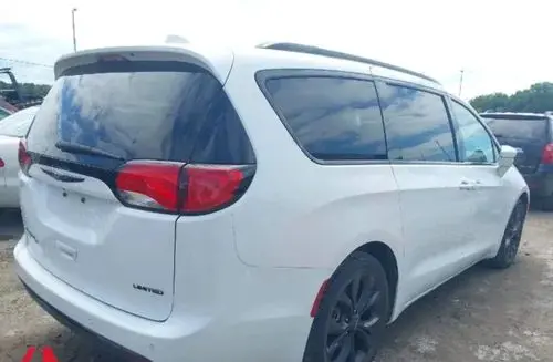 CHRYSLER Pacifica 