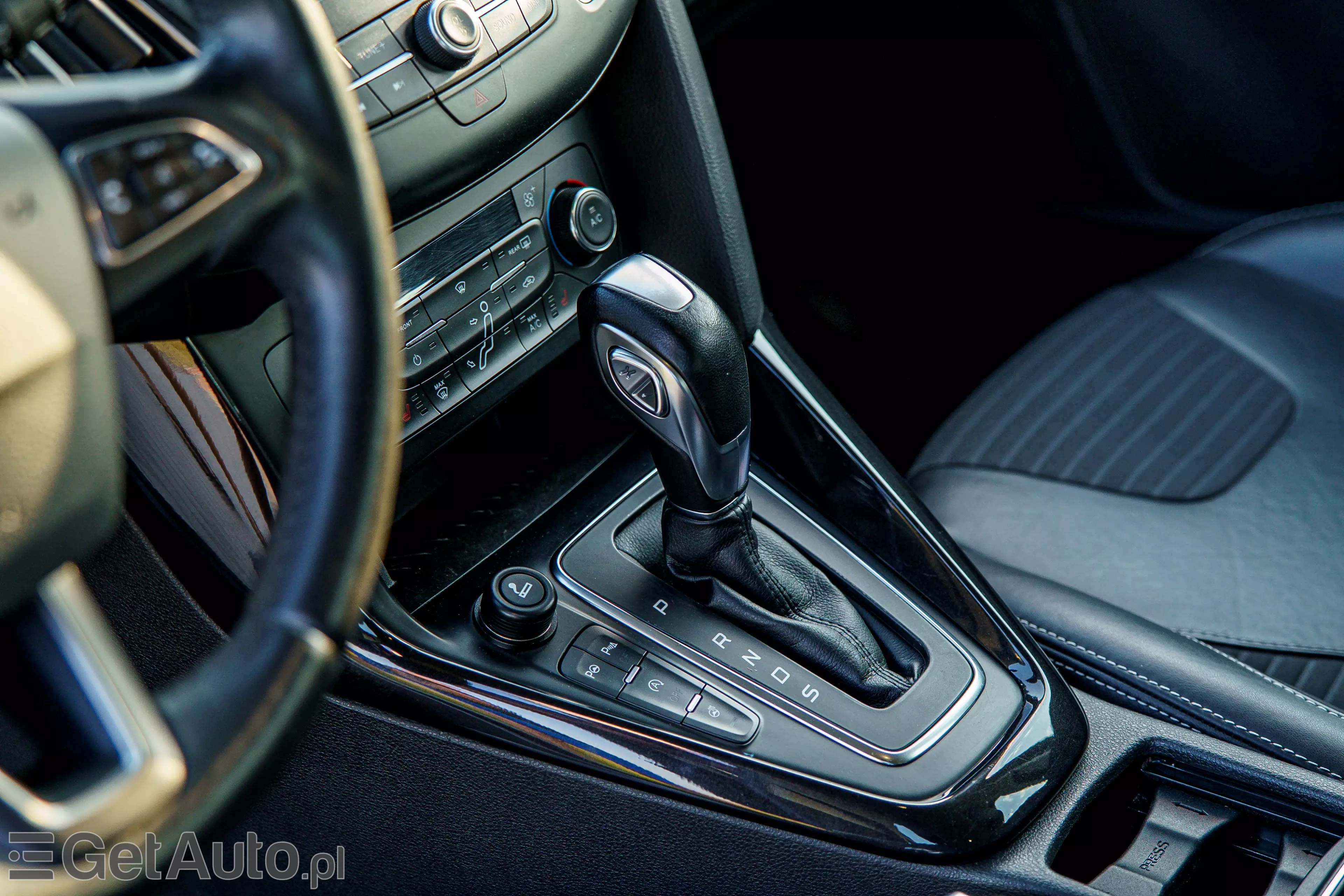 FORD Focus Titanium