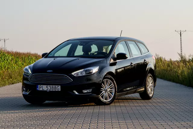 FORD Focus Titanium