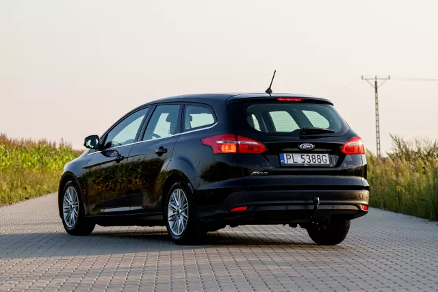 FORD Focus Titanium