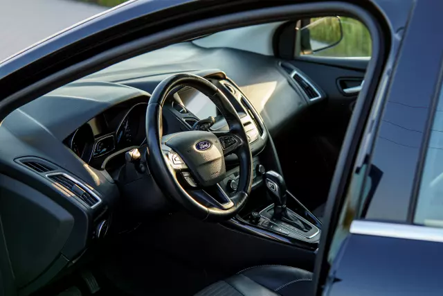 FORD Focus Titanium